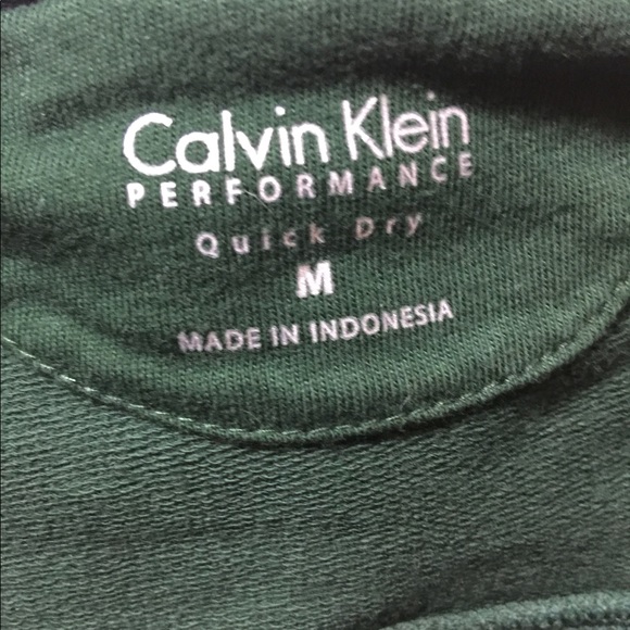 Women’s- Tunic-style top - Picture 3 of 3